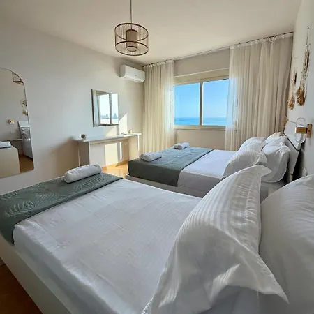 Sea View House *